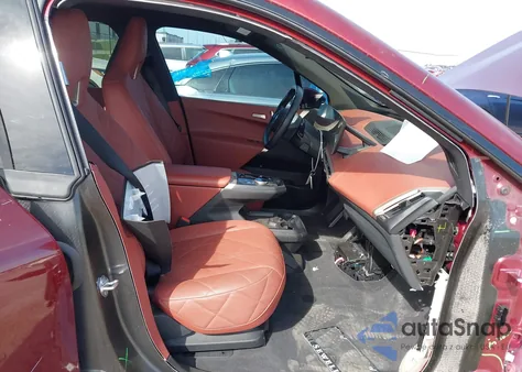 2025 BMW Ix xDrive50 из США, поврежденный, VIN WB523CF01SCS68268